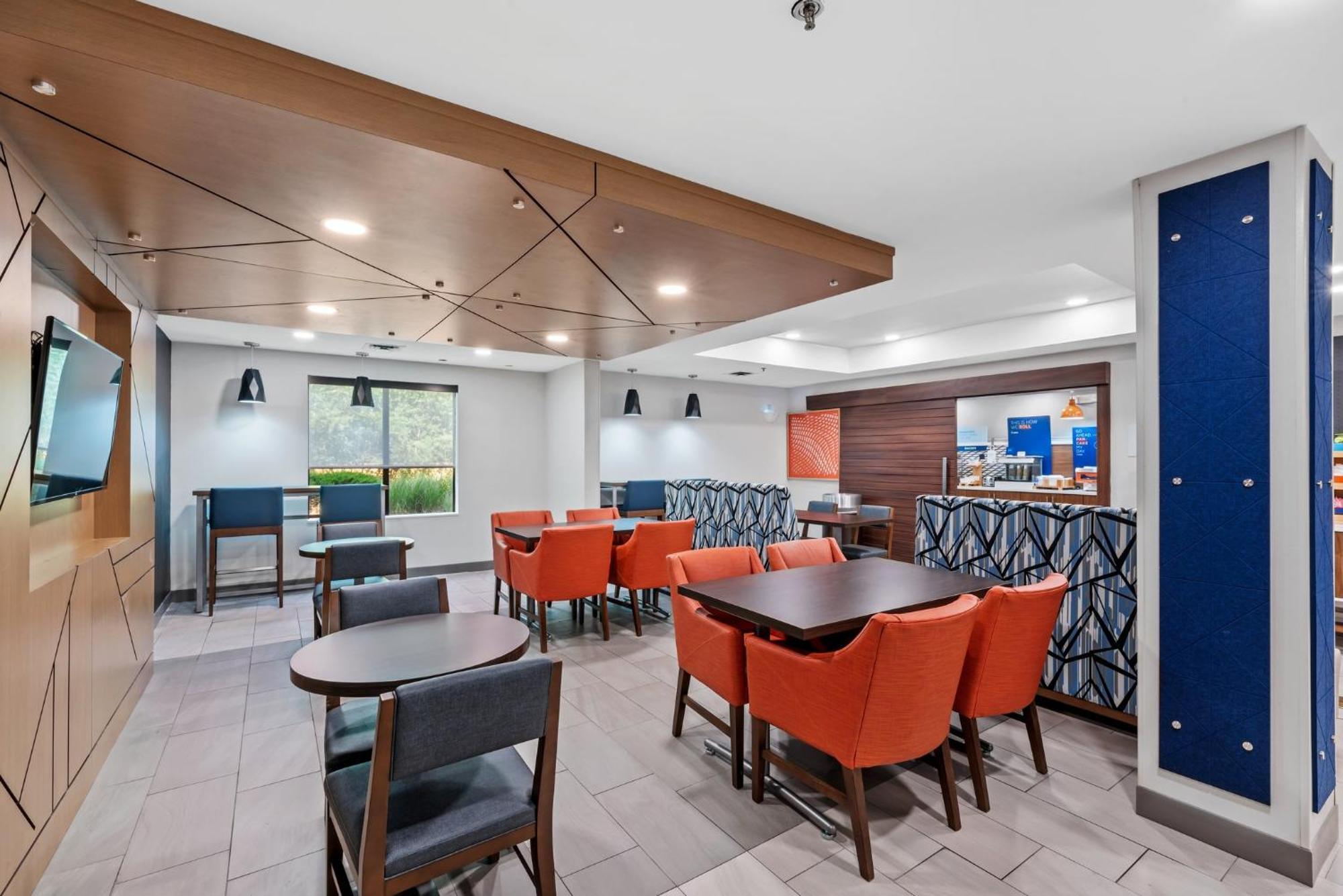 Holiday Inn Express & Suites Maumelle By Ihg Exterior photo