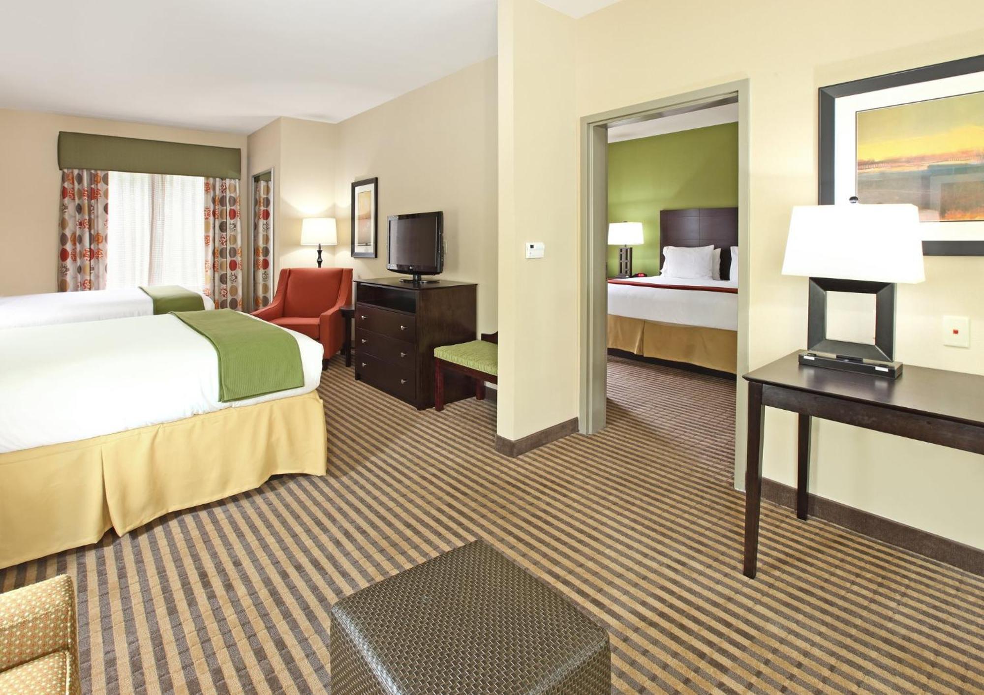 Holiday Inn Express & Suites Maumelle By Ihg Exterior photo